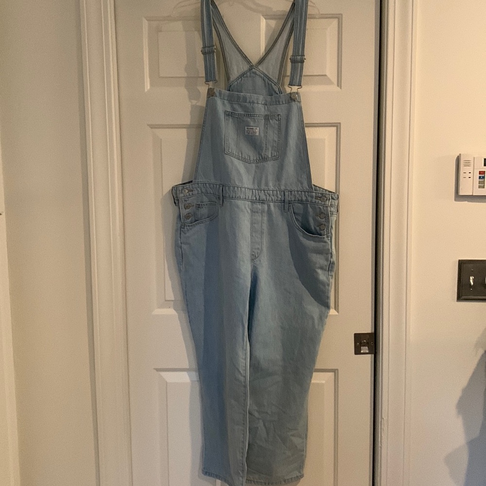 Levi vintage overalls. Light wash